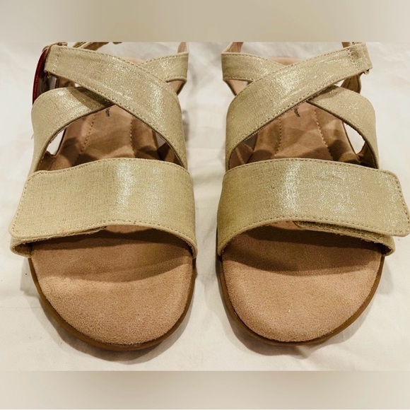 NIB Mia Amore “Terry” Women's Gold Metallic Linen Hook & Loop Strappy Sandals. - Picture 9 of 10